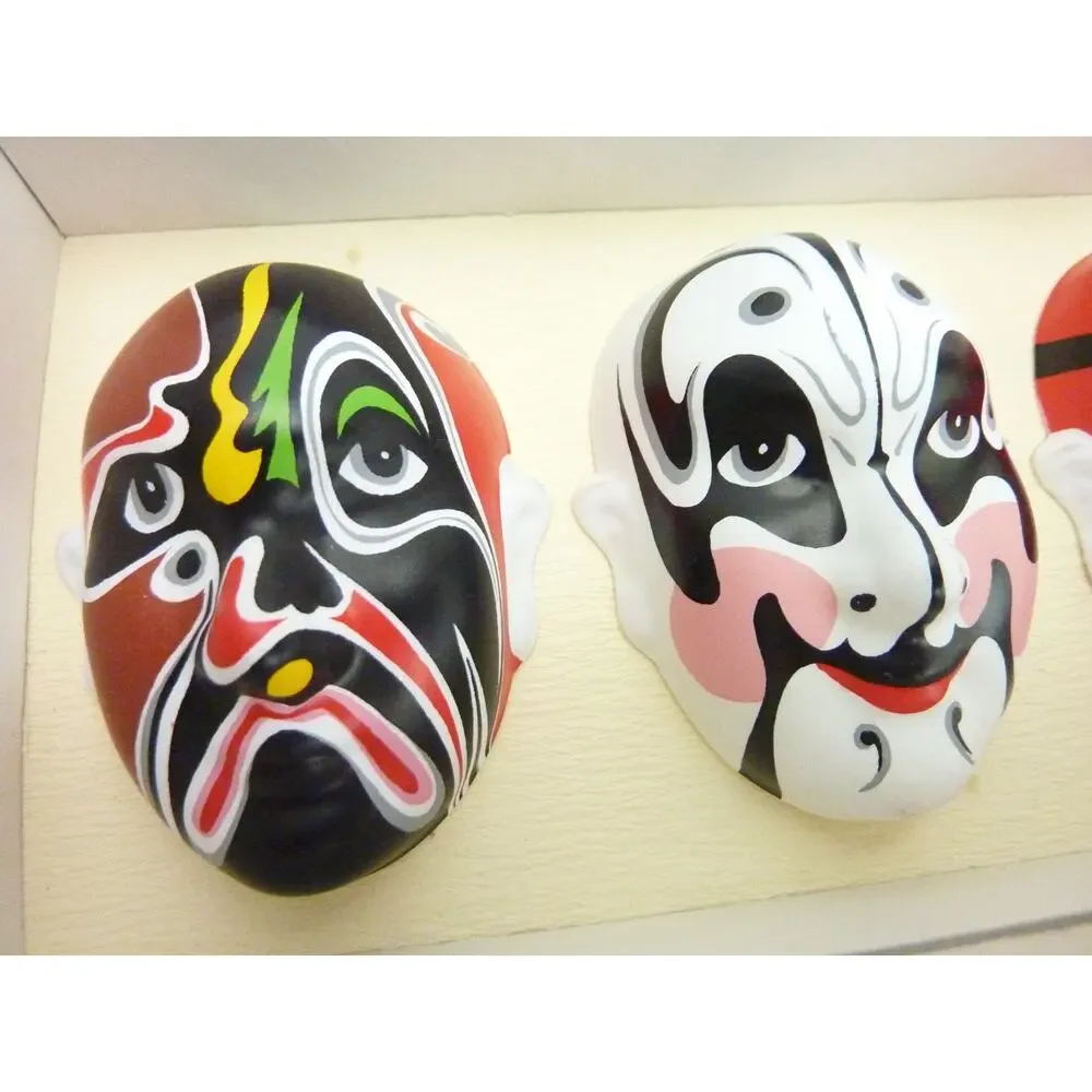 Vintage Chinese Opera Face Painting Miniatures Masks Collectible Decorative Art
